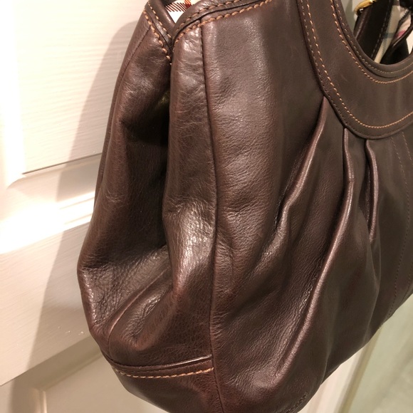 Beautiful Coach Bag - Picture 3 of 7